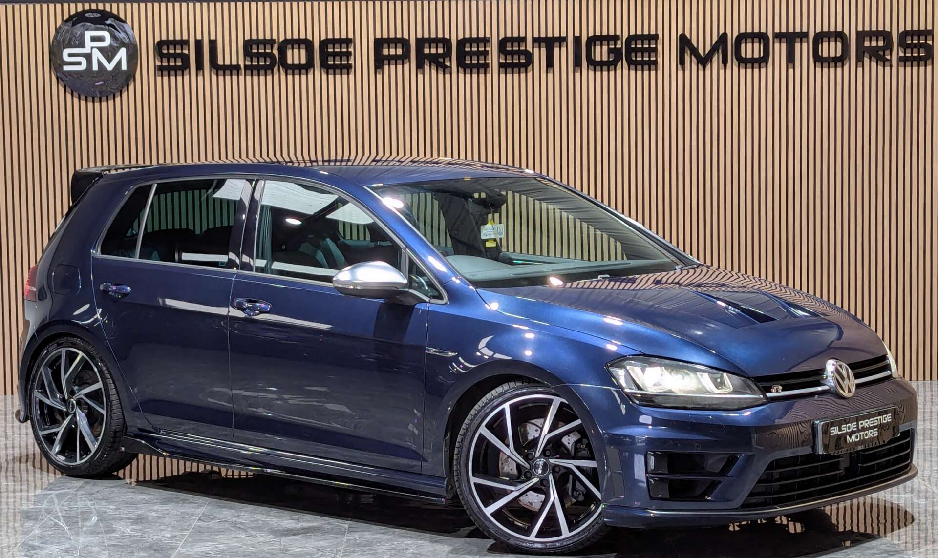 Golf R