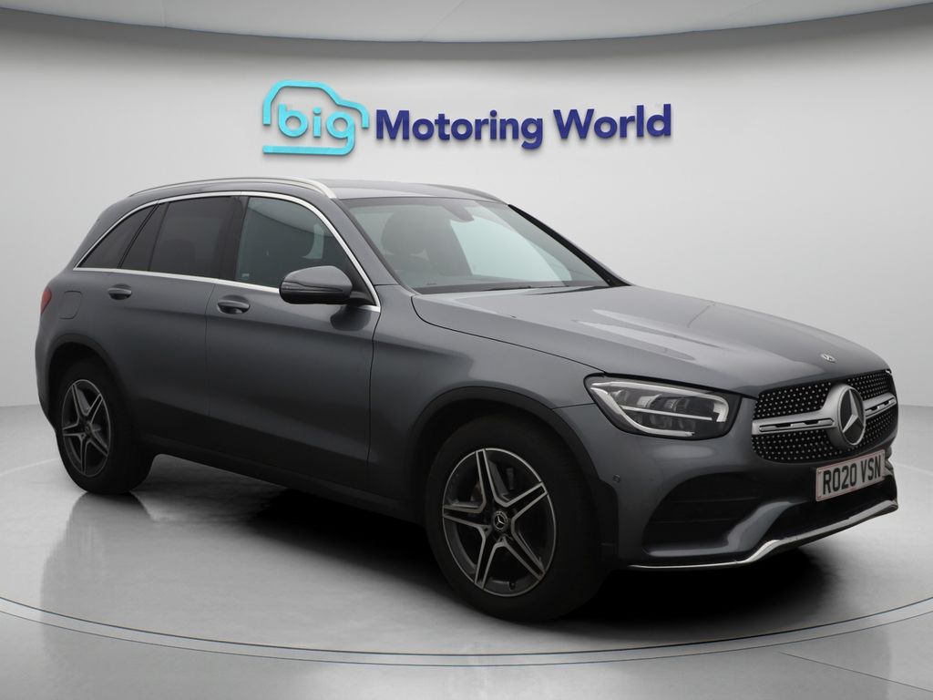 New Mercedes GLC 300 e 2023 review | Auto Express