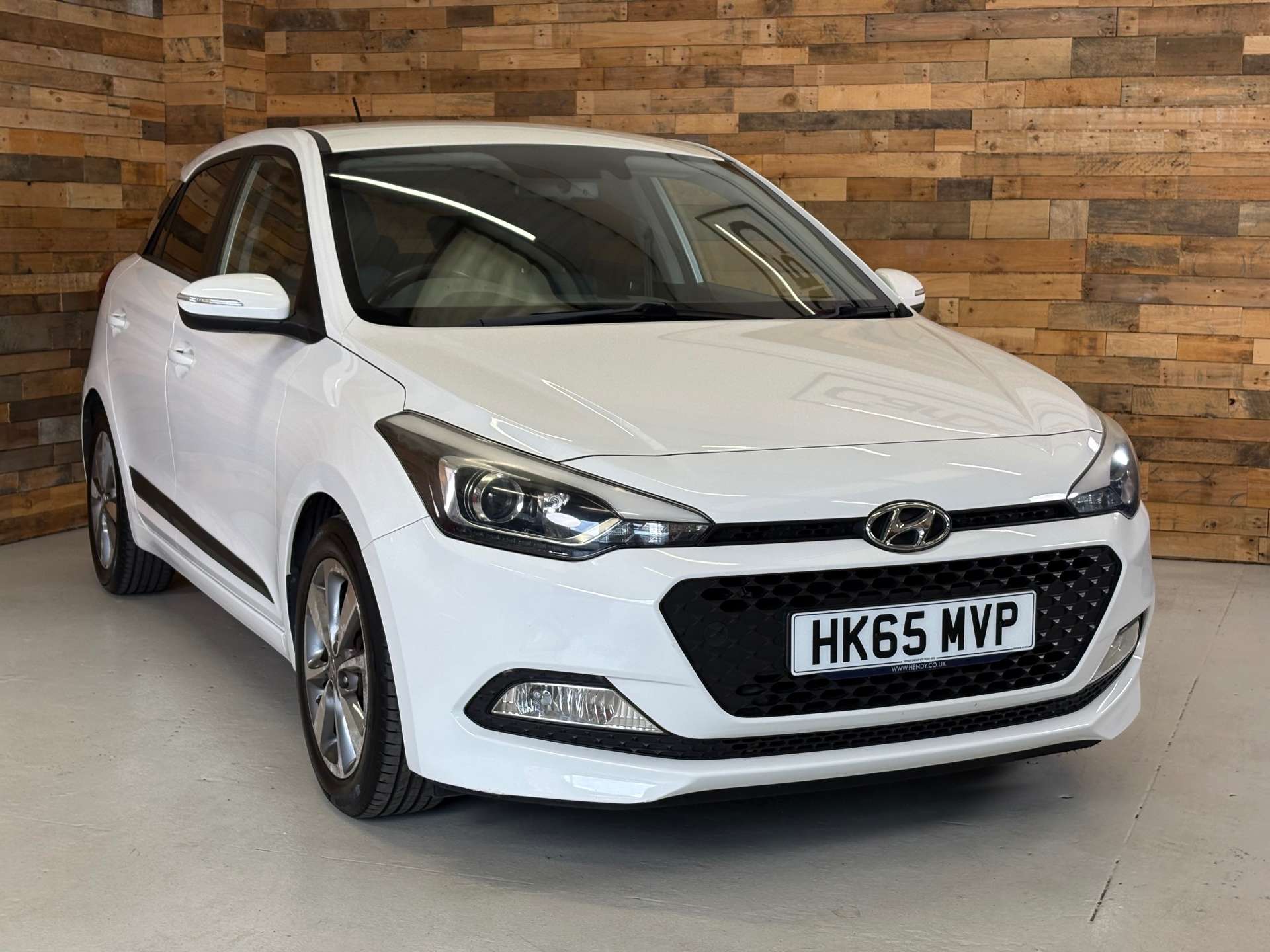i20