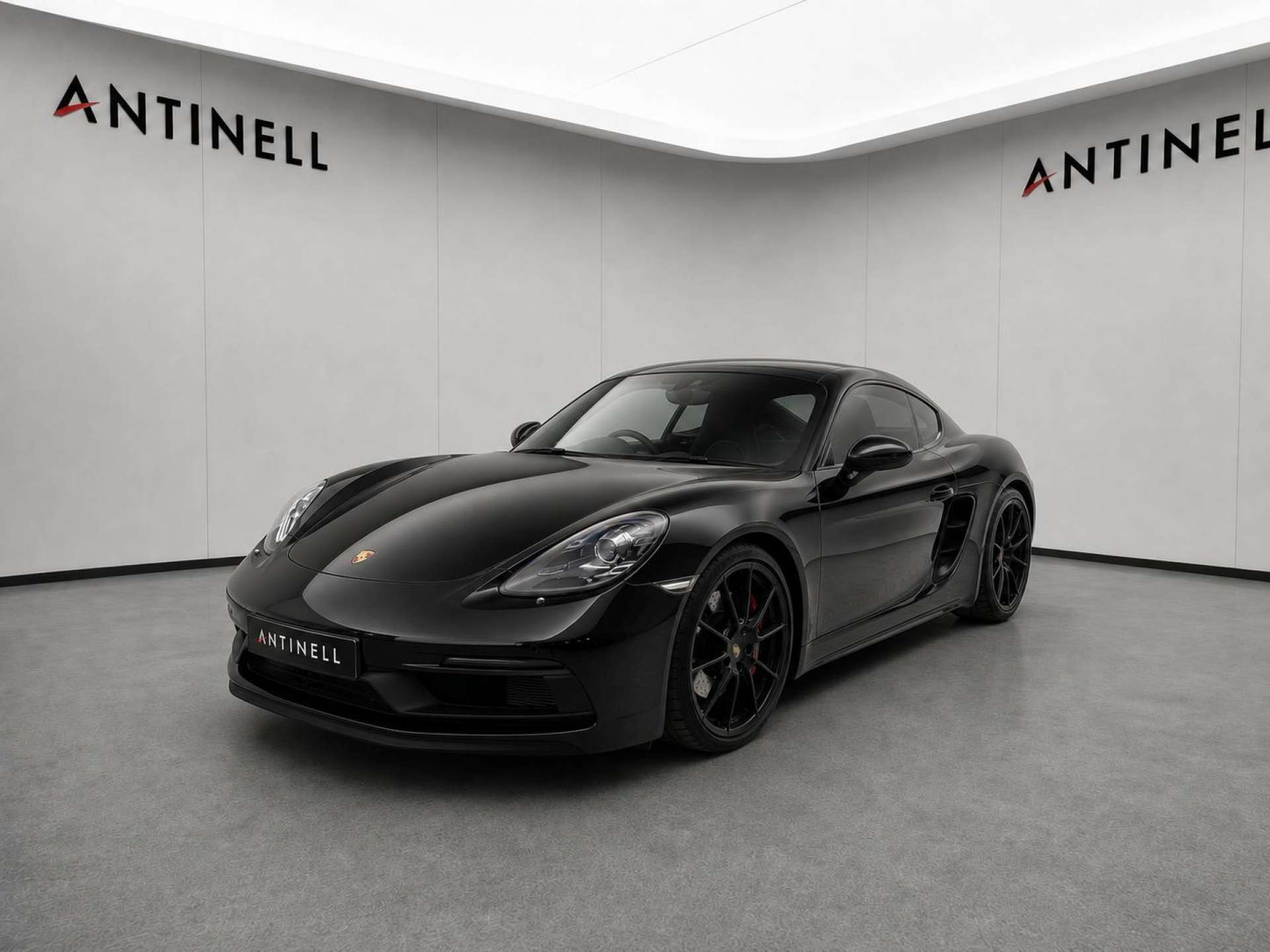 718 Cayman