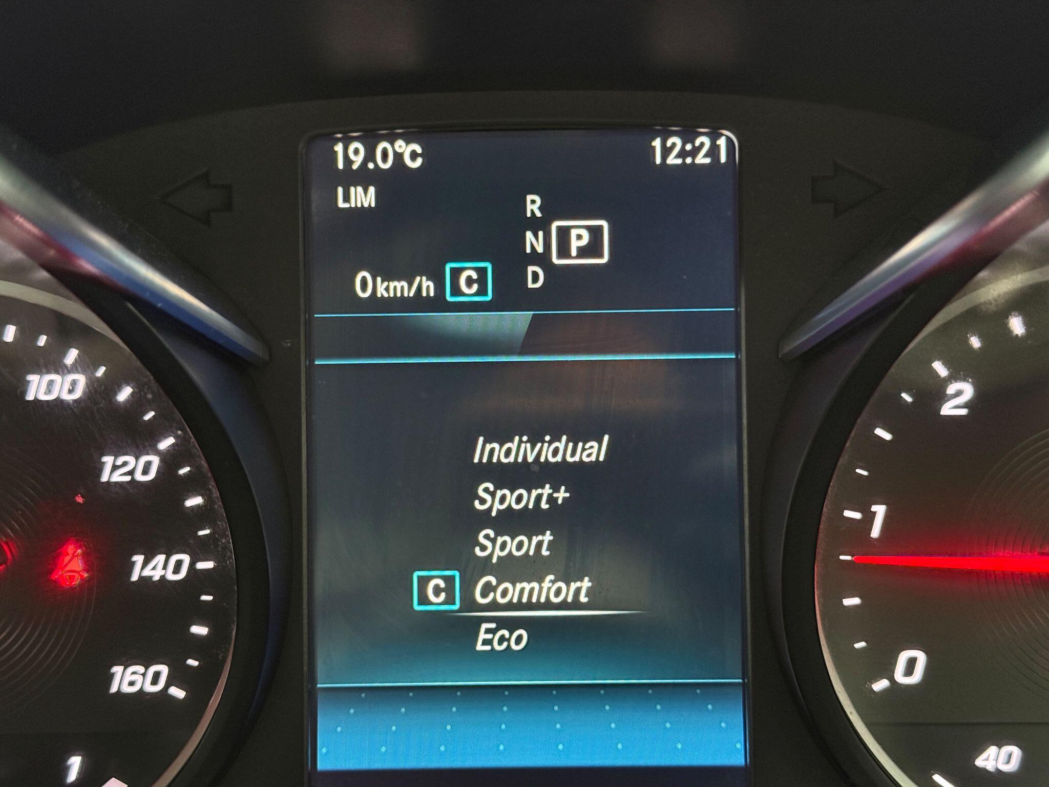 2018 Mercedes-Benz C-Class Saloon