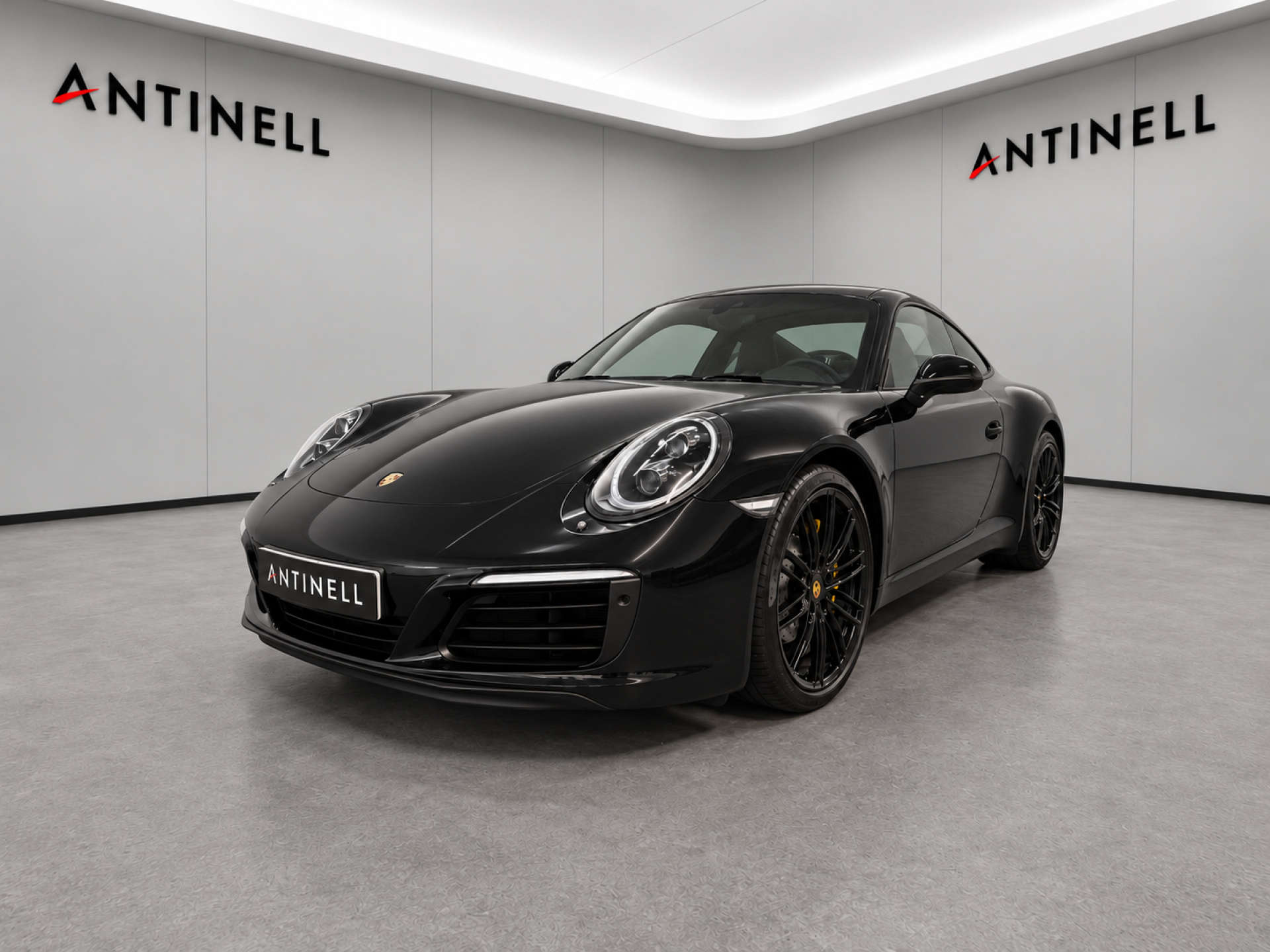 911