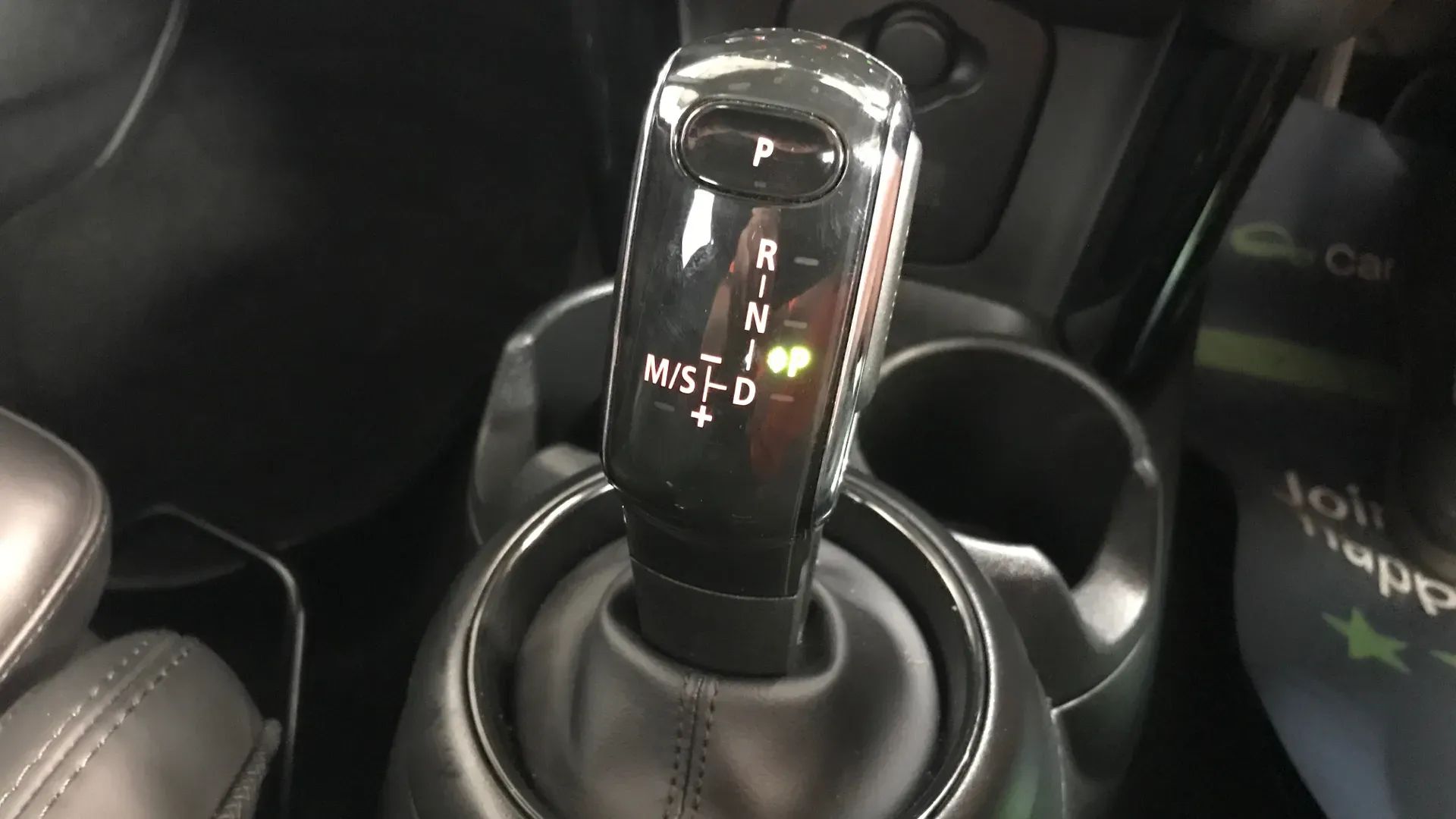 2023 MINI 5-Door Hatch