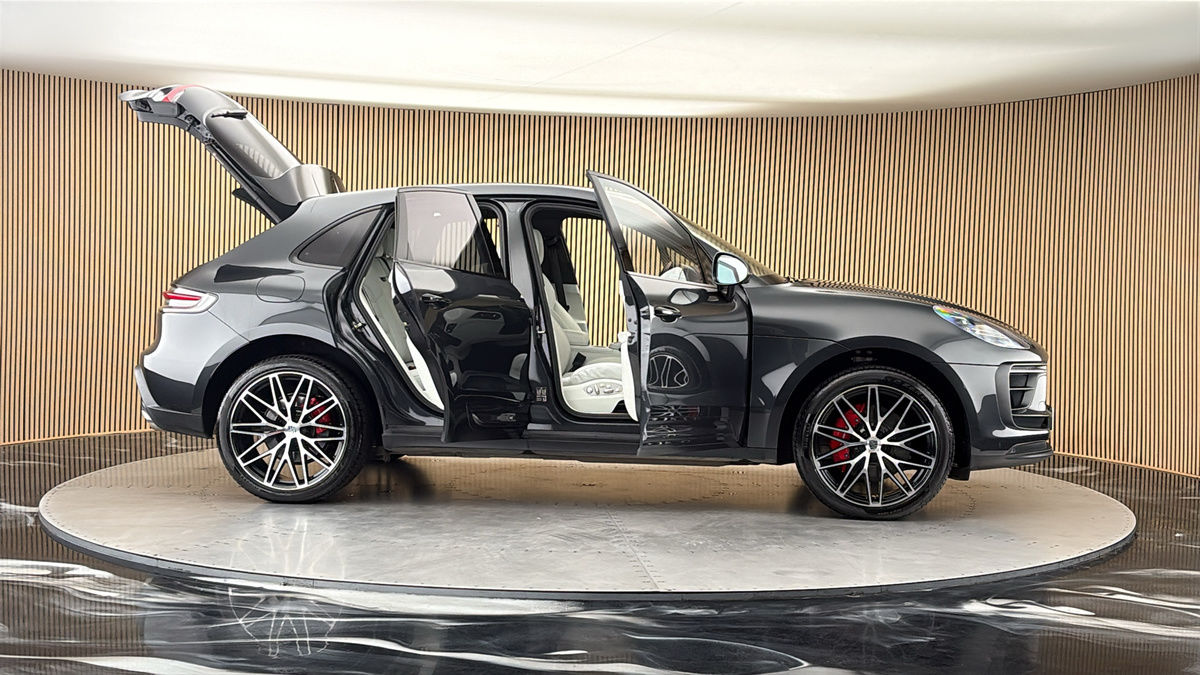 2023 Porsche Macan