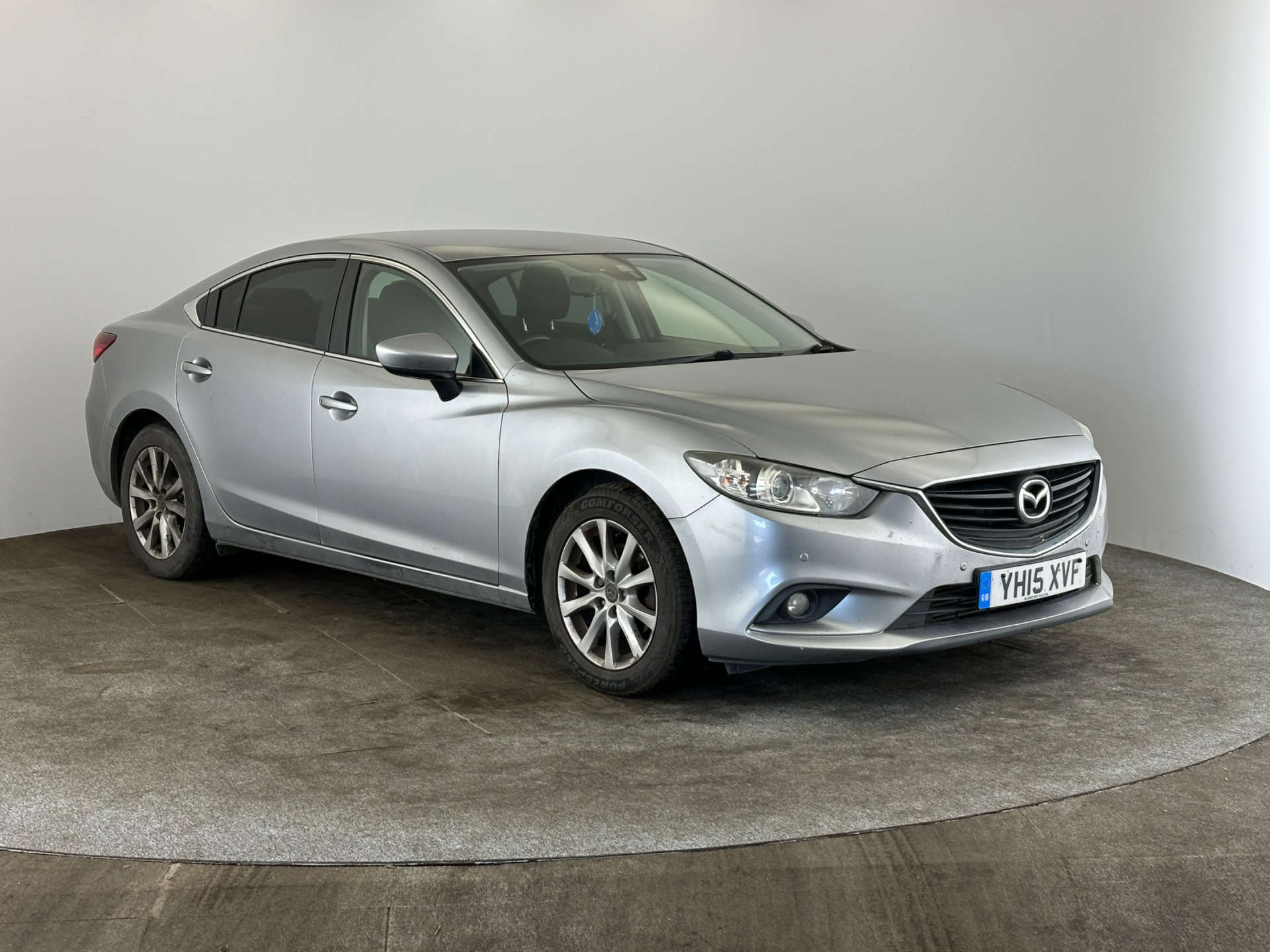 6 Saloon