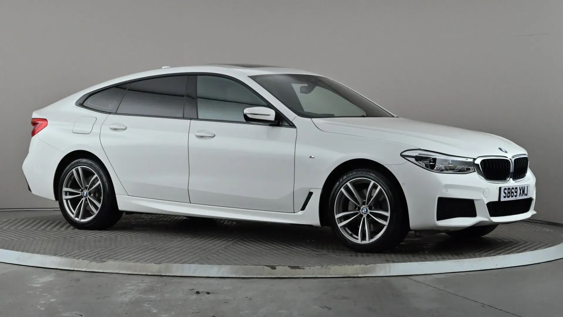 6 Series Gran Turismo