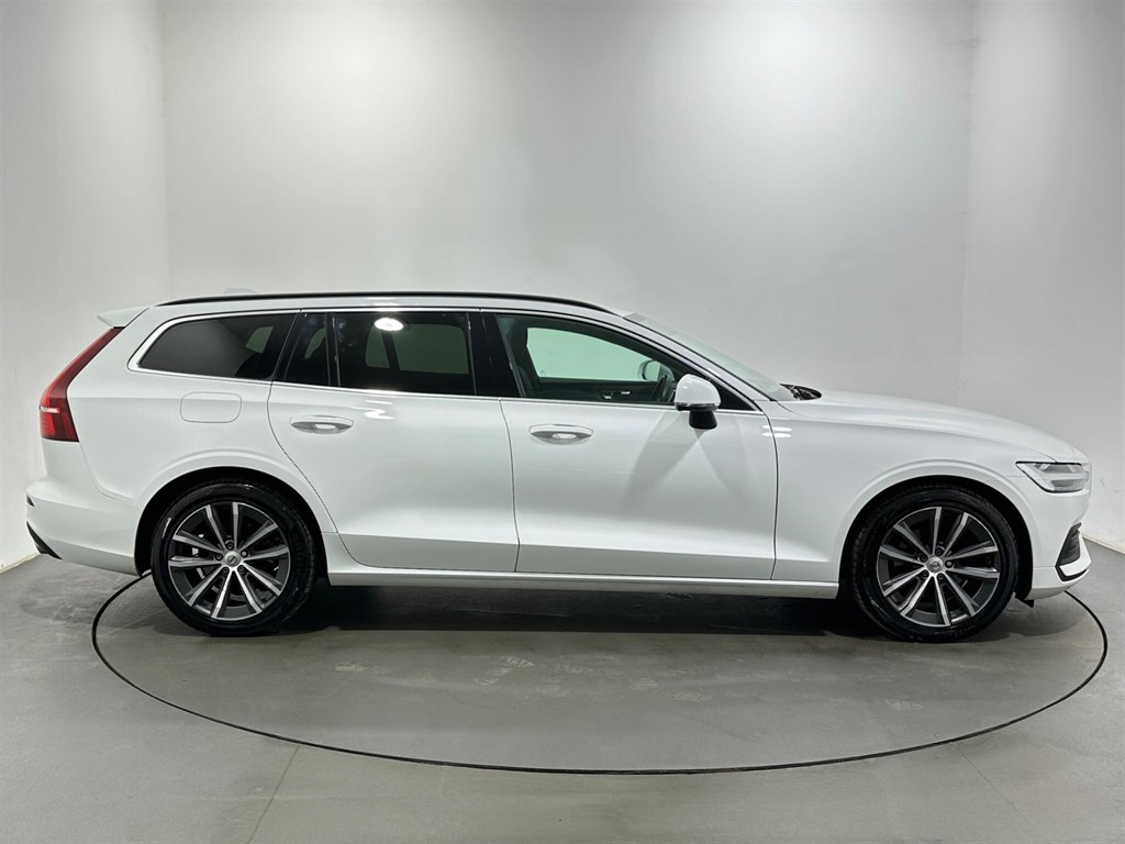 2022 Volvo V60