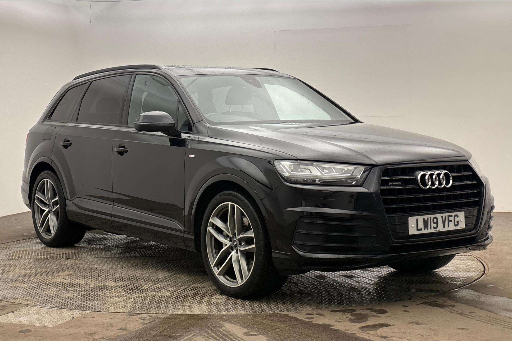 Q7