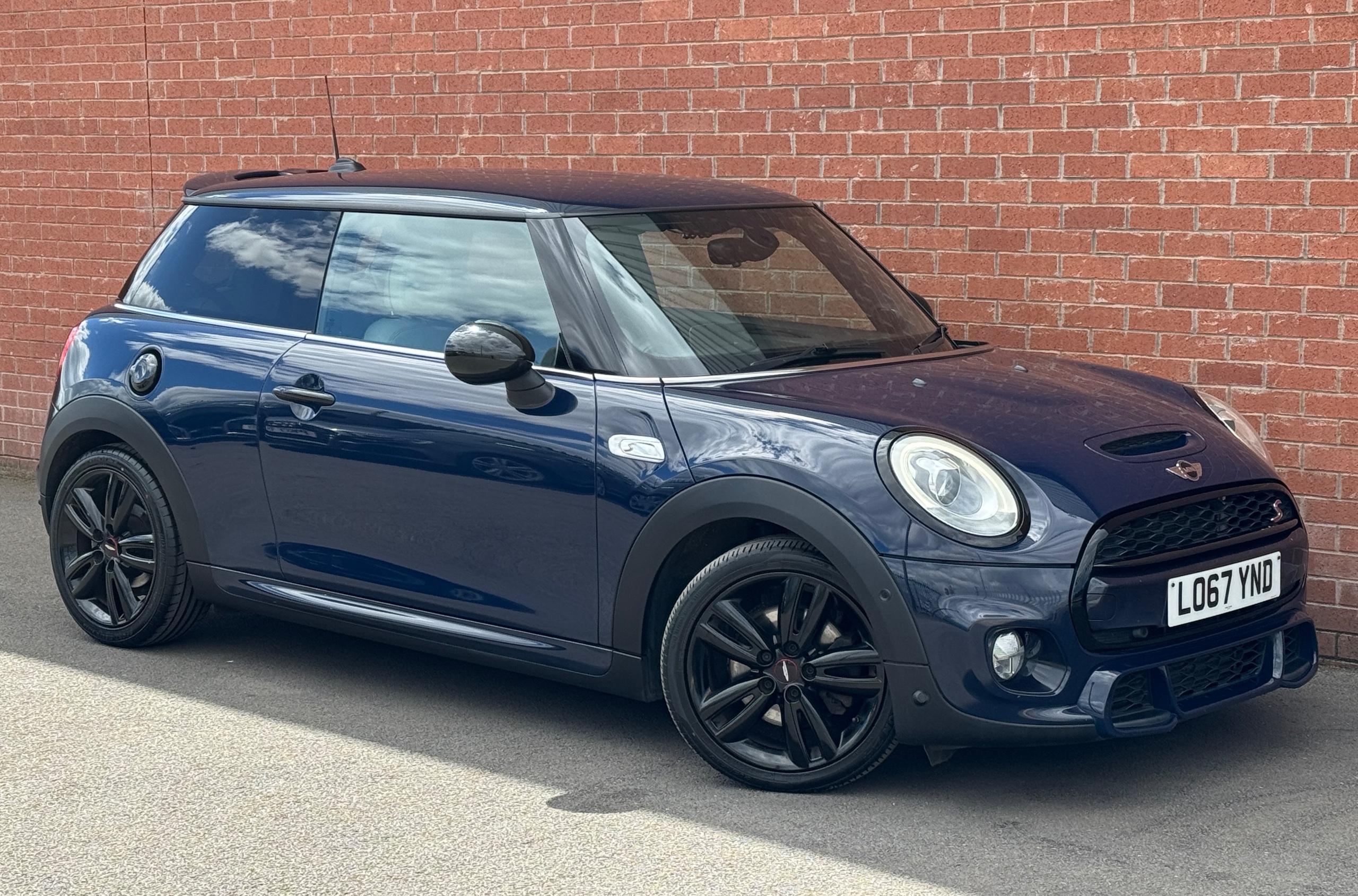 3-Door Hatch