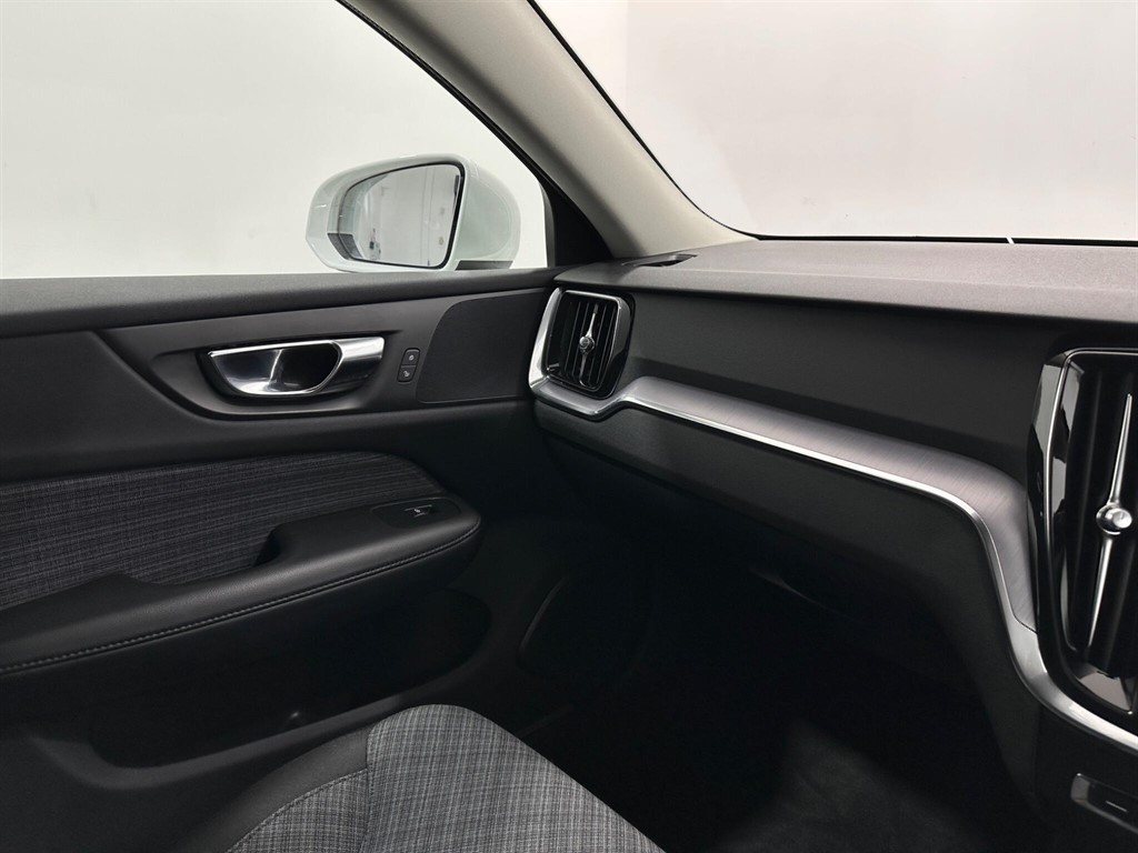 2022 Volvo V60