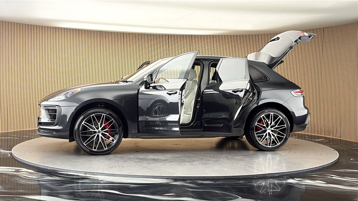 2023 Porsche Macan