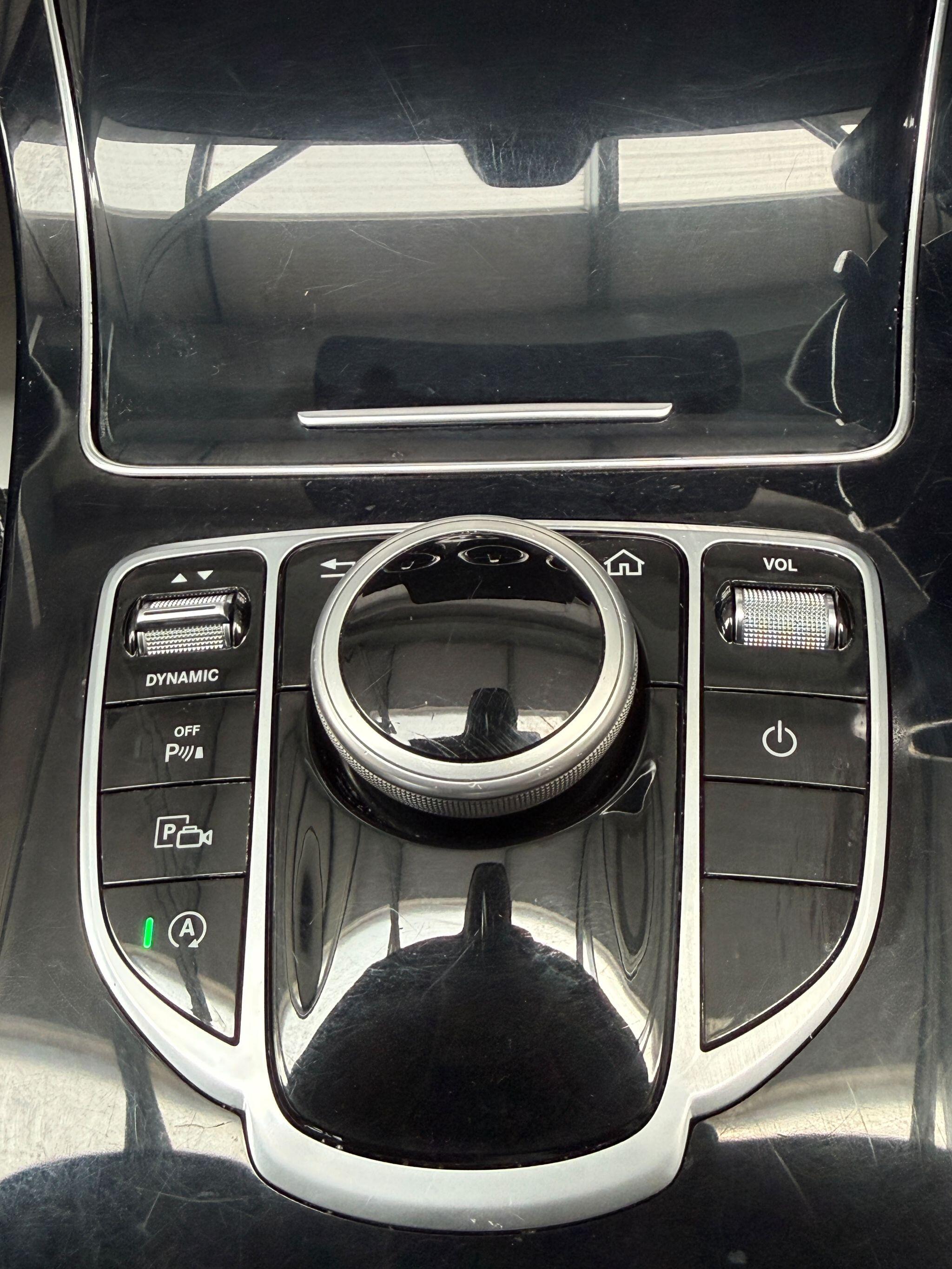 2018 Mercedes-Benz C-Class Saloon