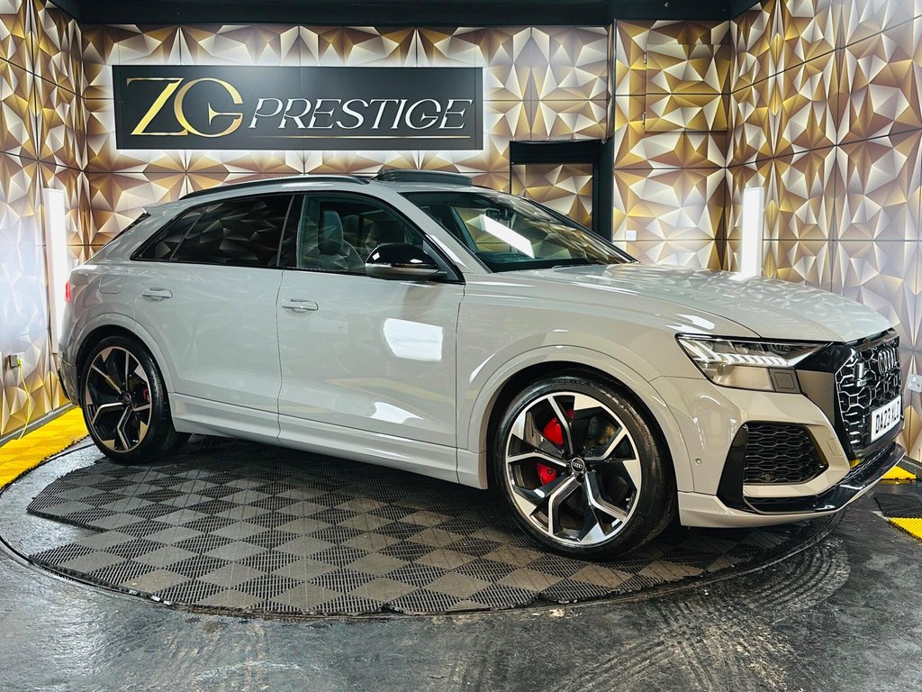 RS Q8