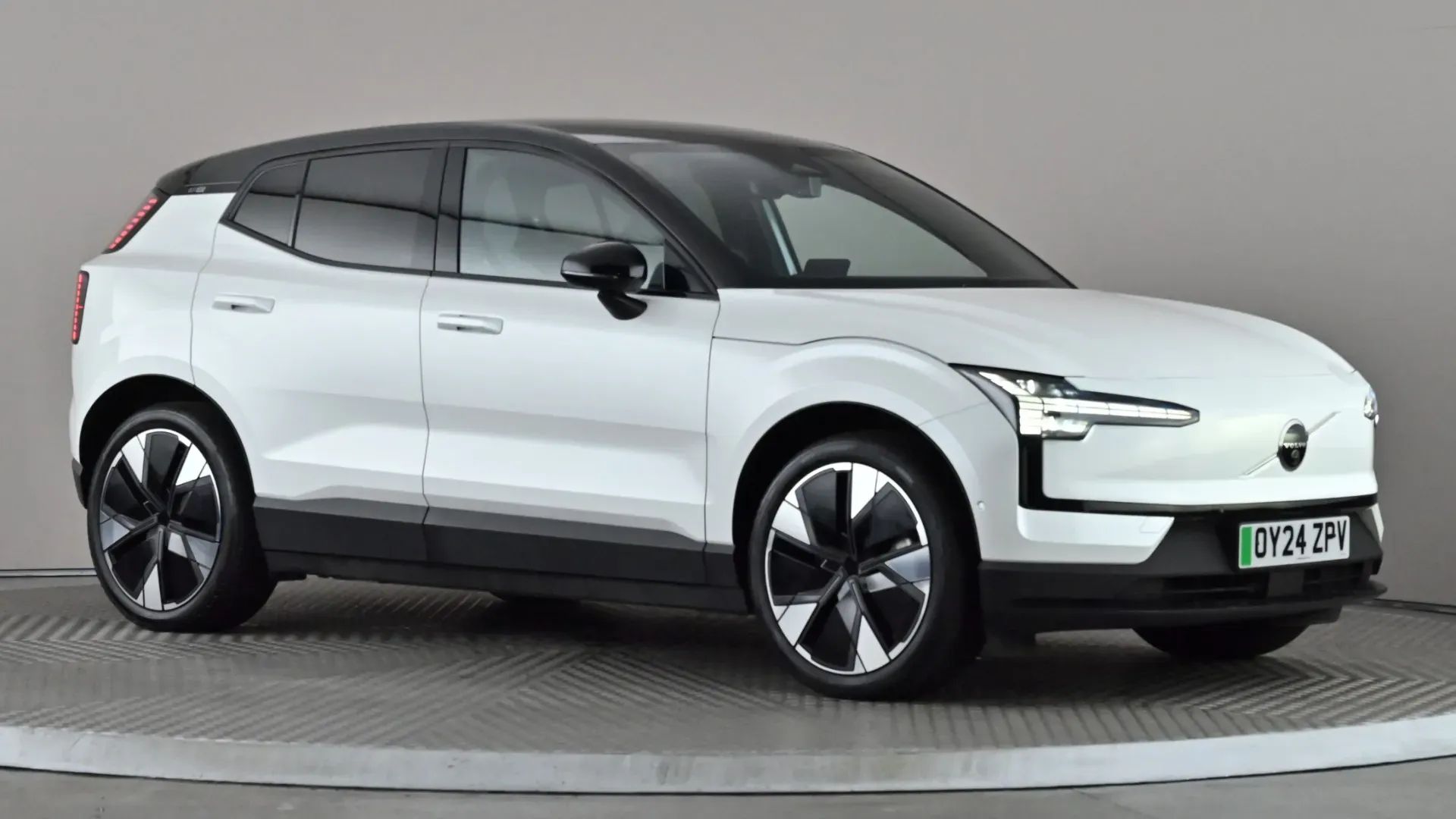 EX30