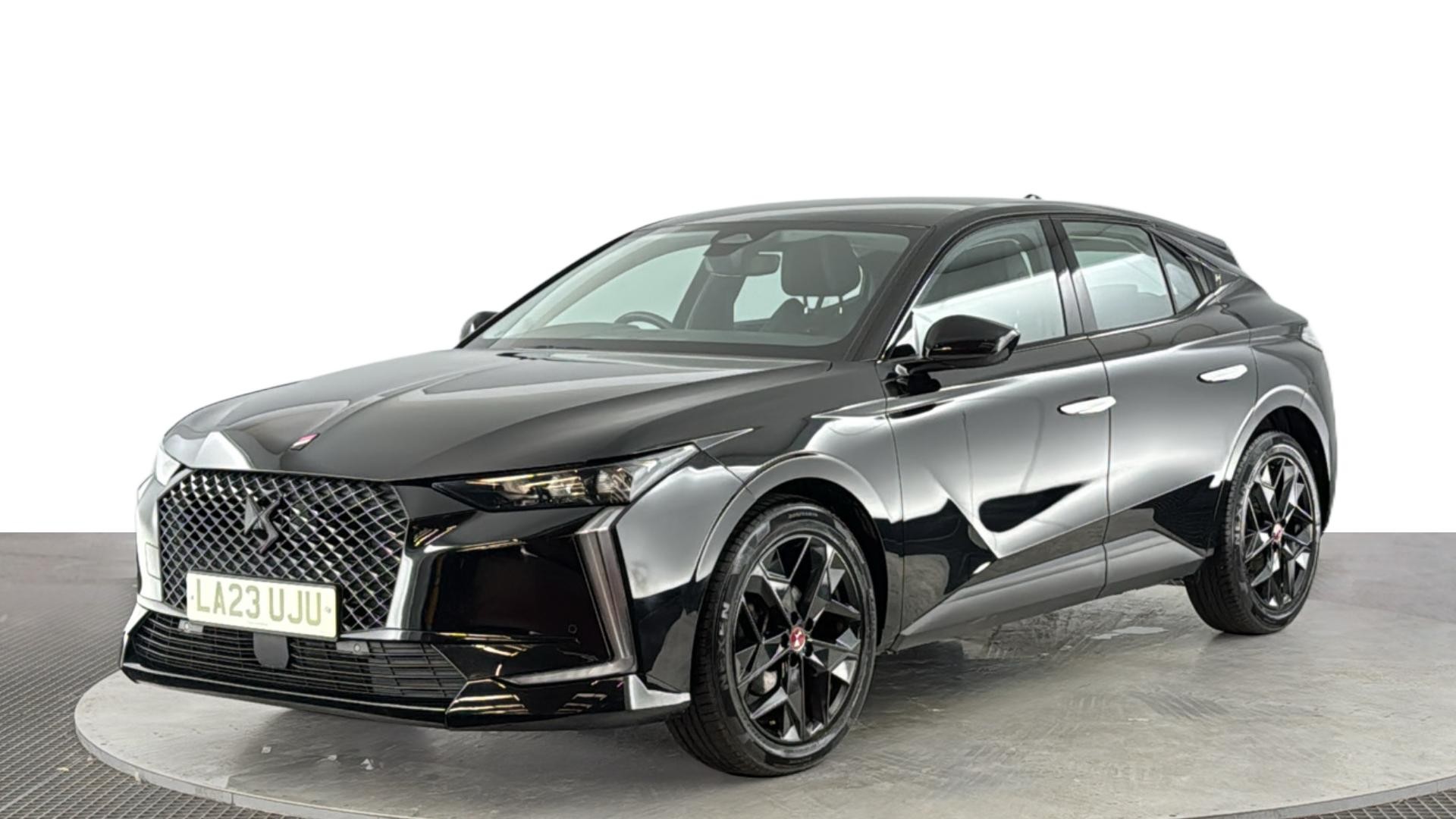 DS 4
