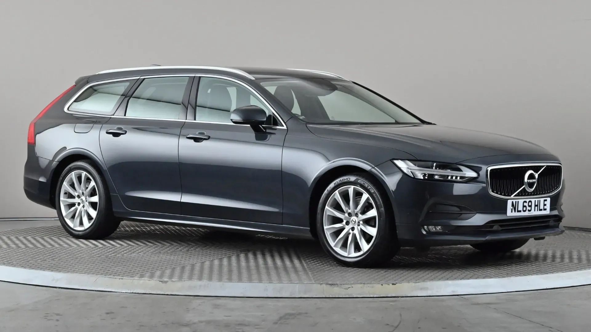 V90