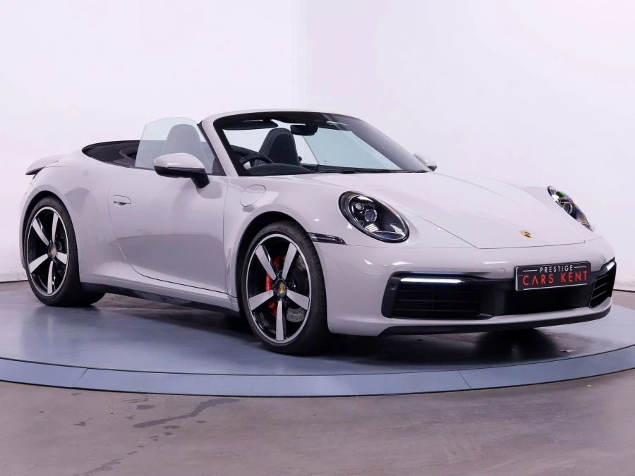 911, пожалуйста.