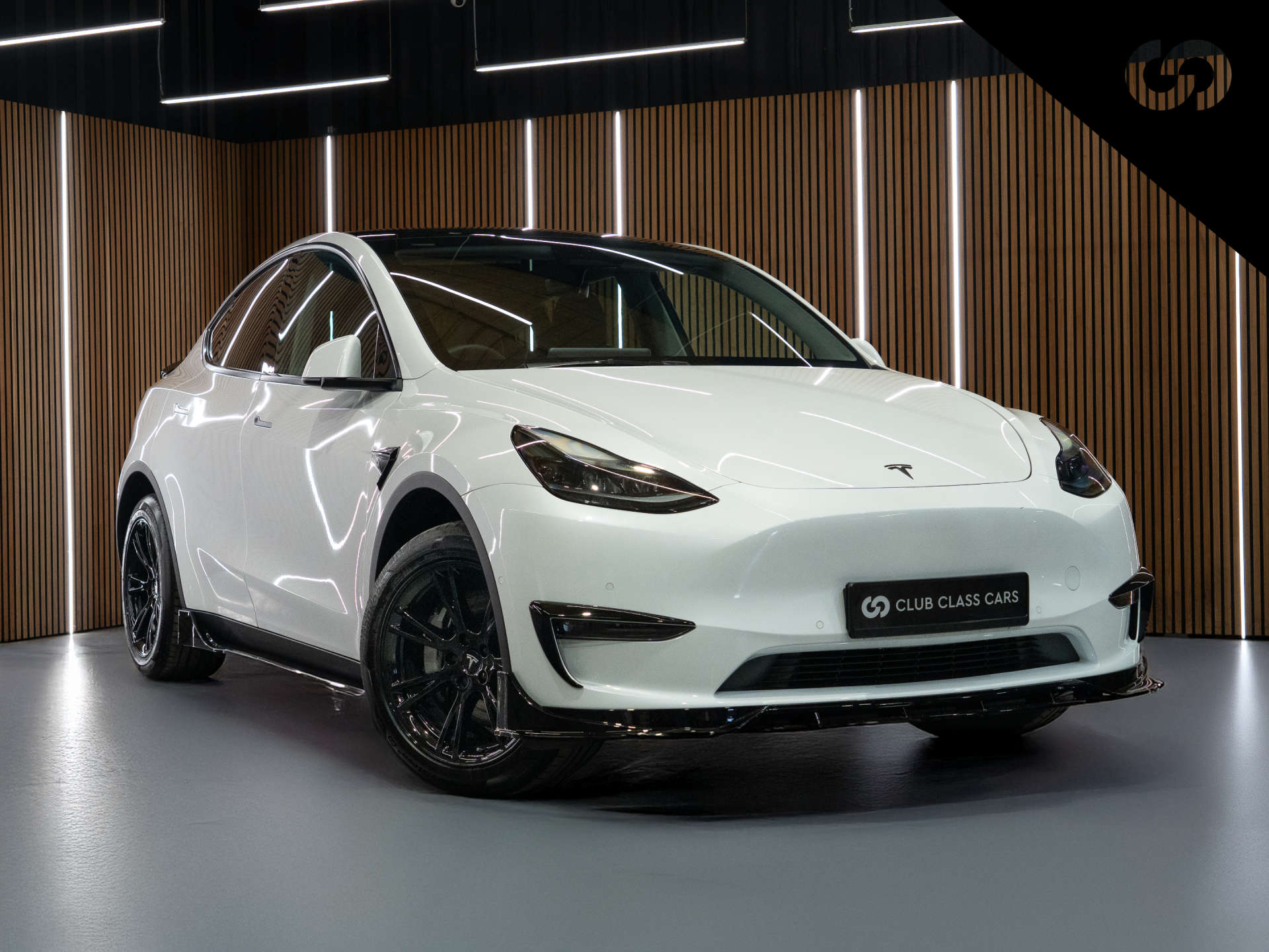 Model Y Premium
