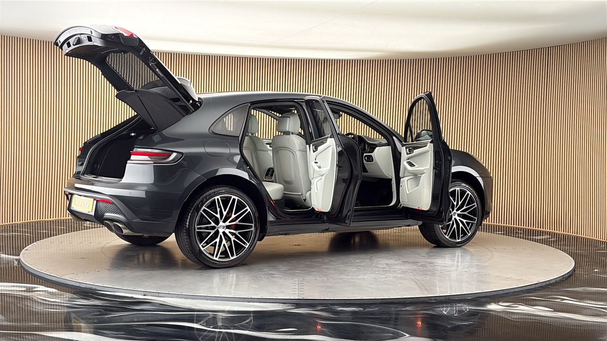 2023 Porsche Macan
