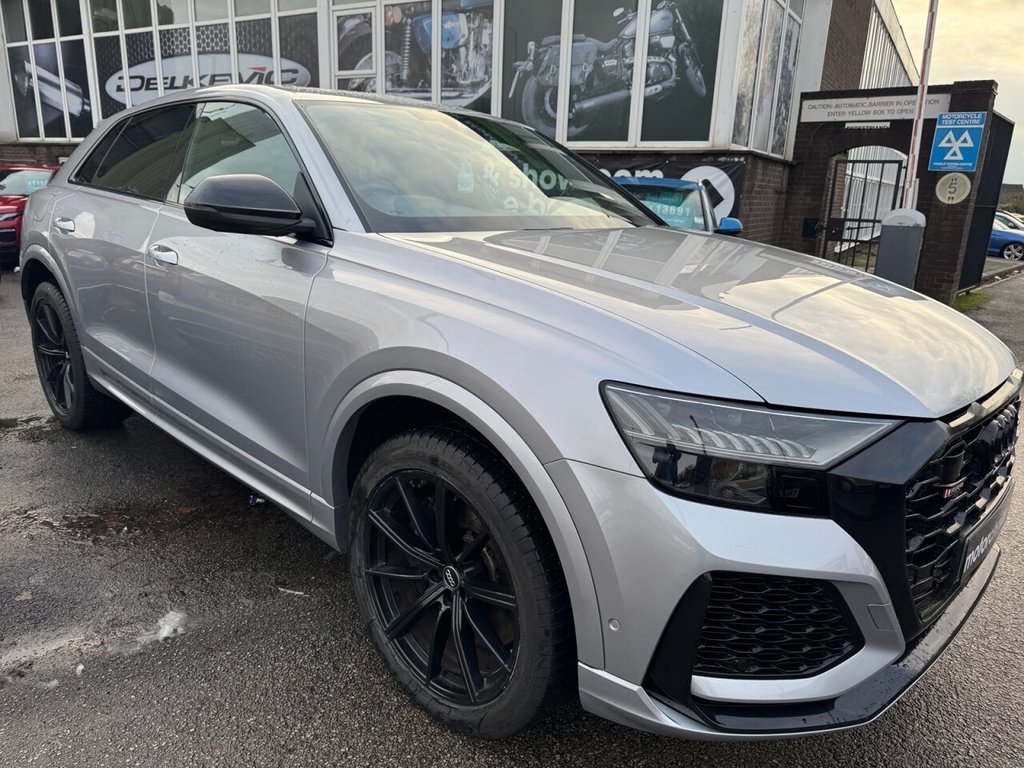 RS Q8