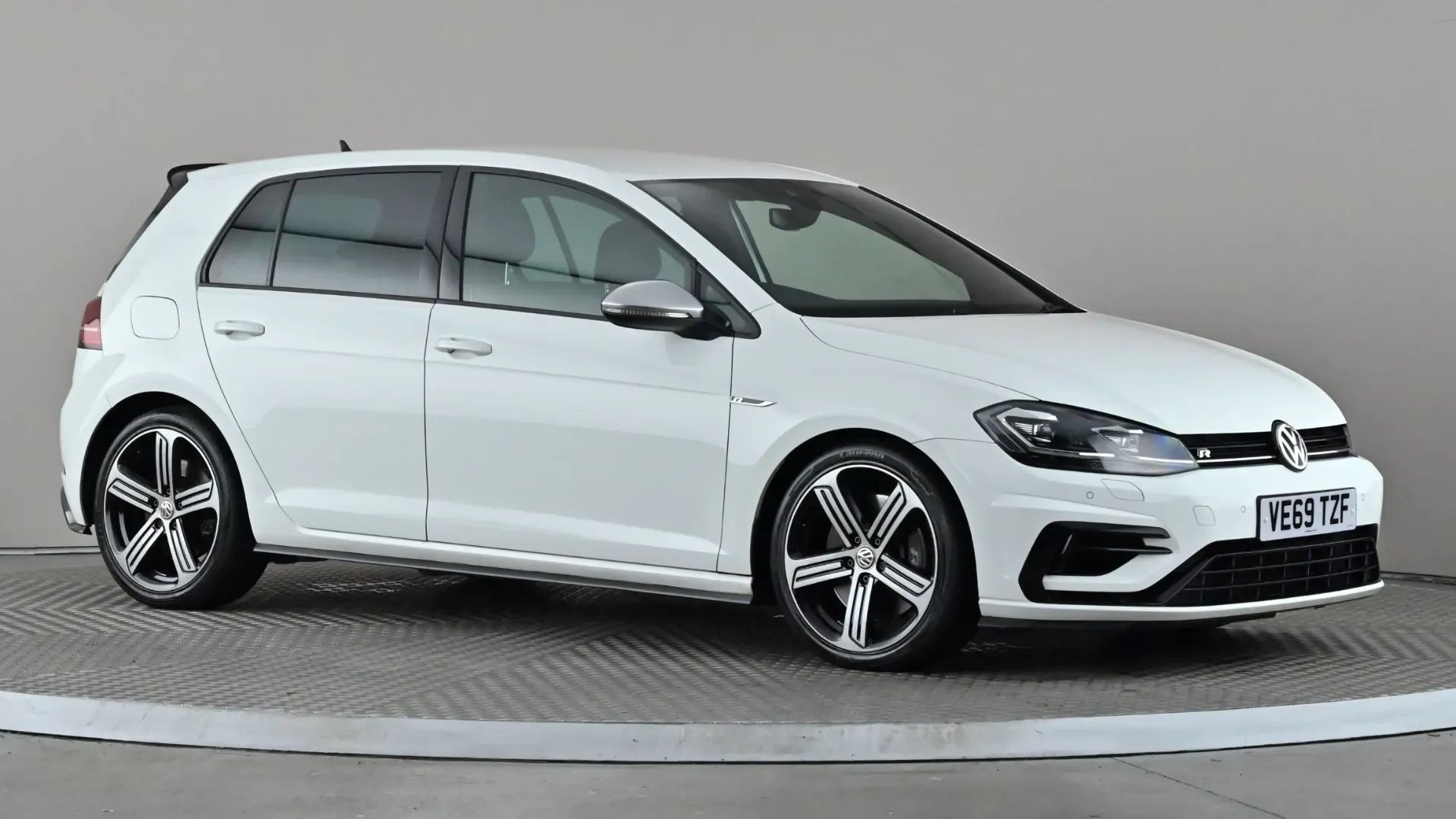 Golf R