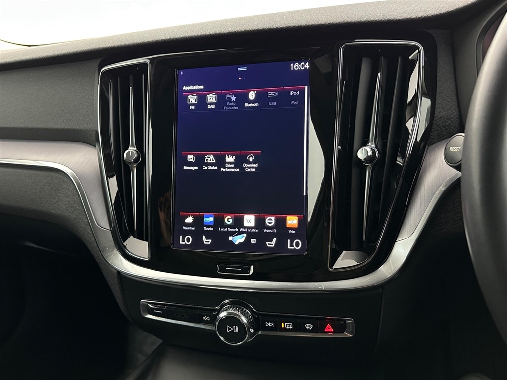 2022 Volvo V60