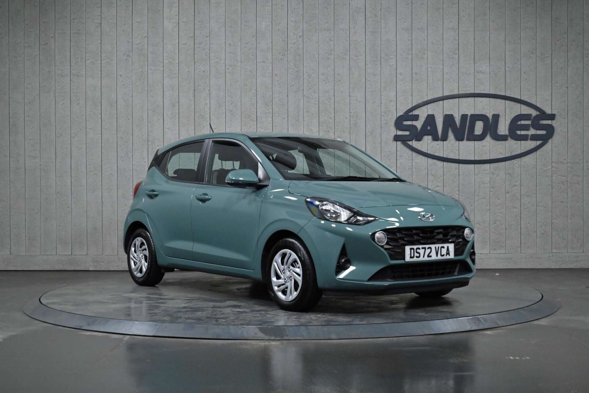 I10