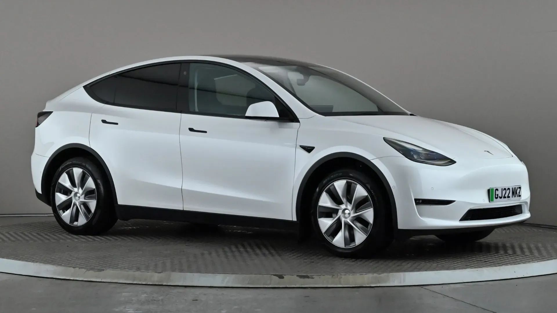 Model Y Premium