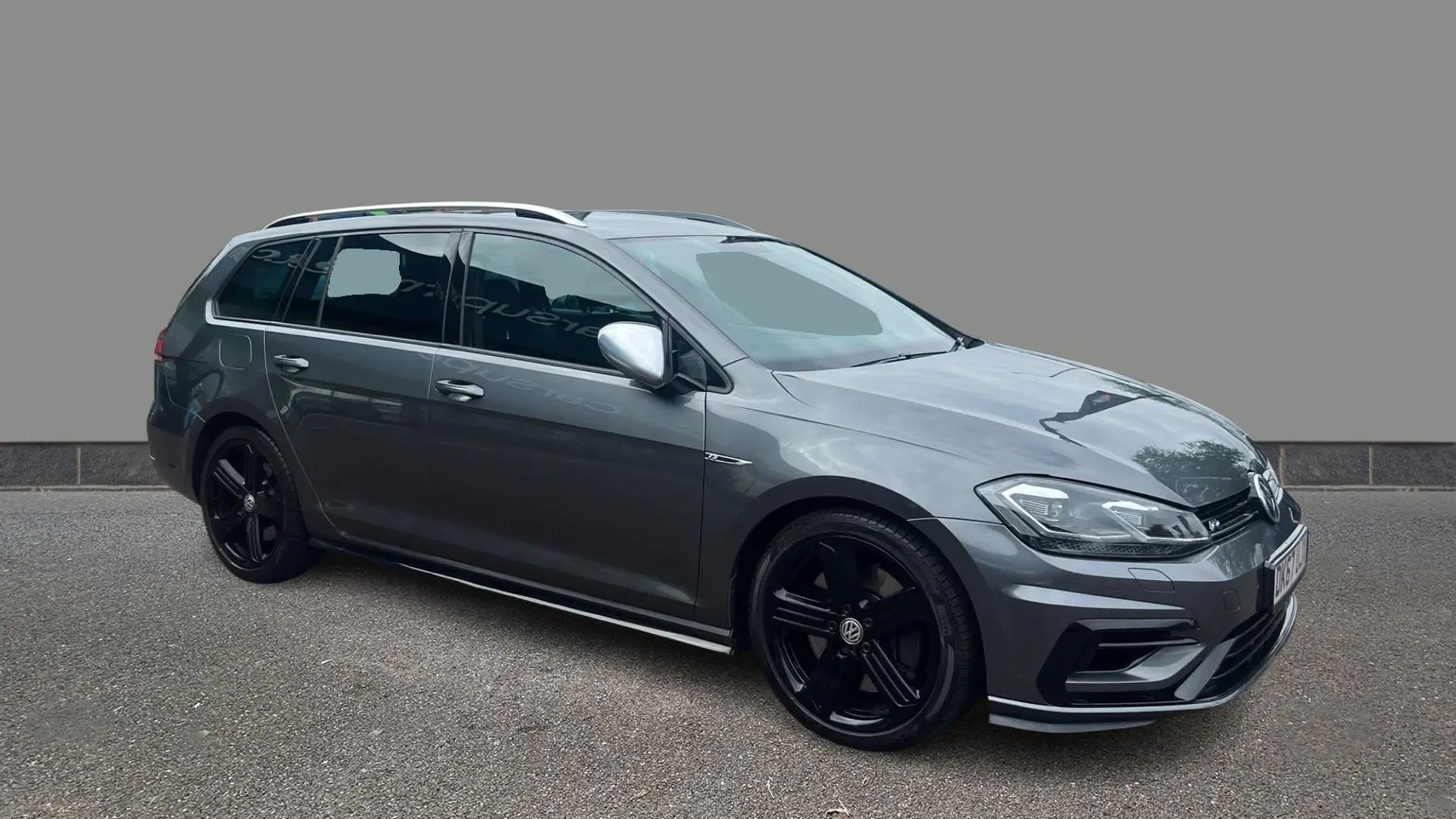 Golf R Estate