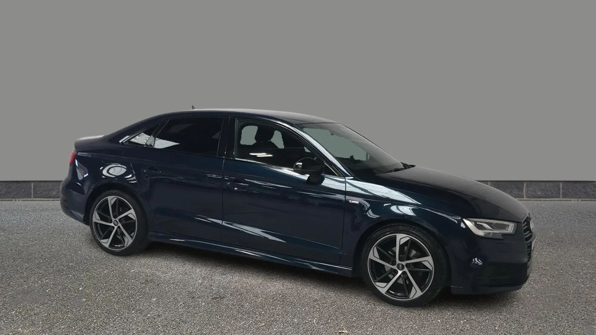A3 Saloon