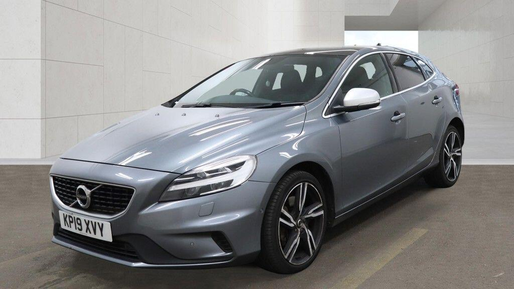V40