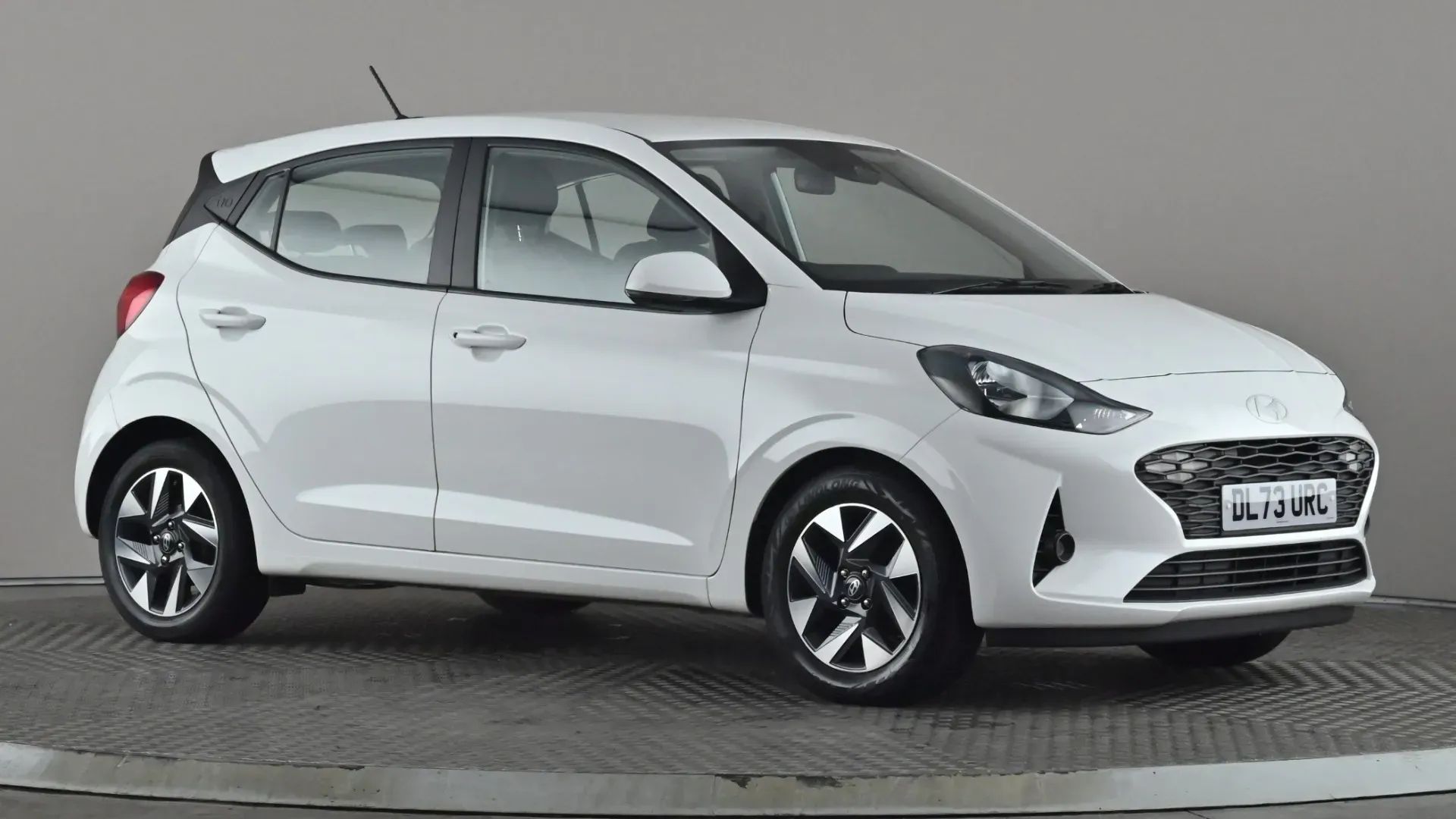 I10