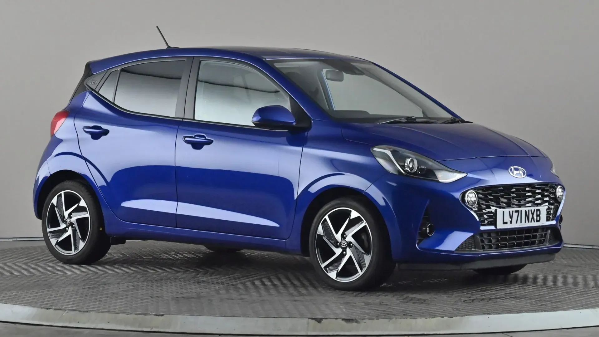 I10