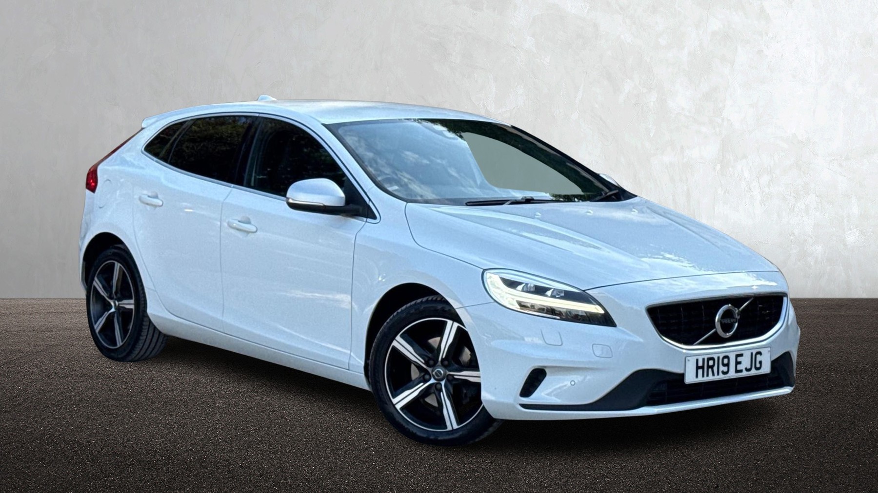 V40