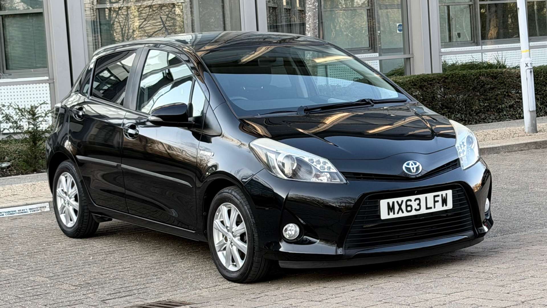 Yaris